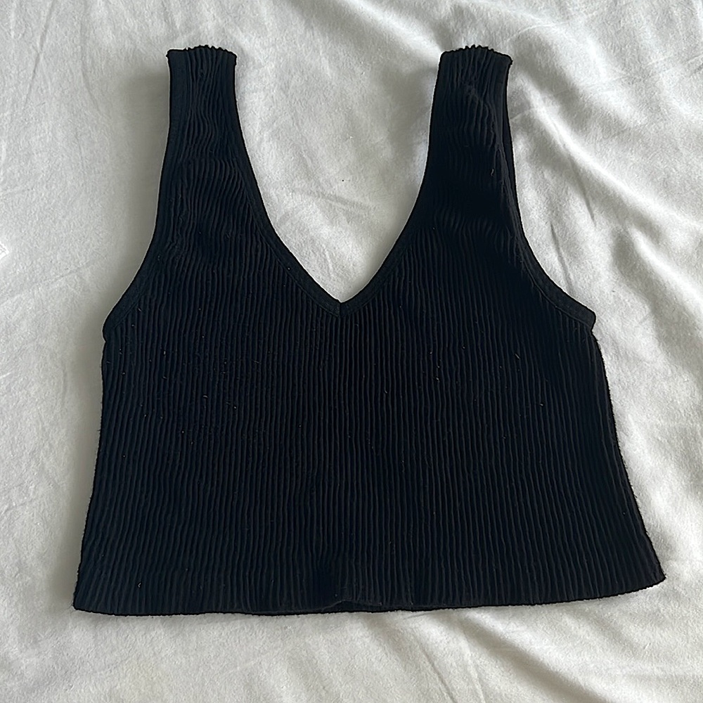 Black ribbed Forever 21 tank top - seamless collection